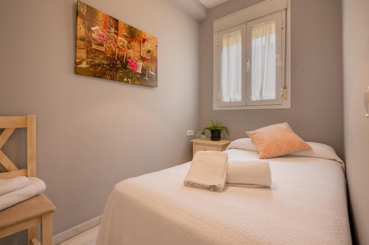 Precioso Apartamento En Triana Sevilla Exteriör bild