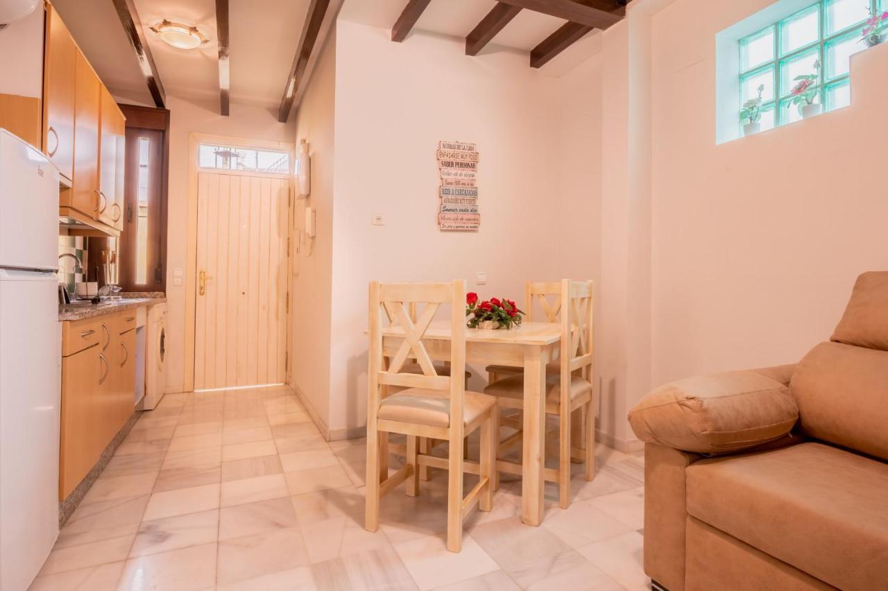 Precioso Apartamento En Triana Sevilla Exteriör bild